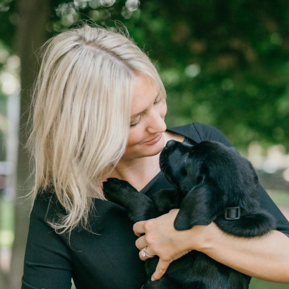 Meet your Posher, Laura
